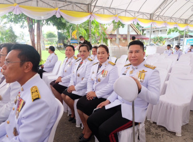 เข้าร่วมพิธีเสกนำพระพุทธมนต์ศักดิ์สิทธิ์และพิธีเวียนเทียนสมโภชน้ำพระพุทธมนต์ศักดิ์สิทธิ์ เพื่อใช้ในงานเฉลิมพระเกียรติพระบาทสมเด็จพระเจ้าอยู่หัว ... พารามิเตอร์รูปภาพ 17